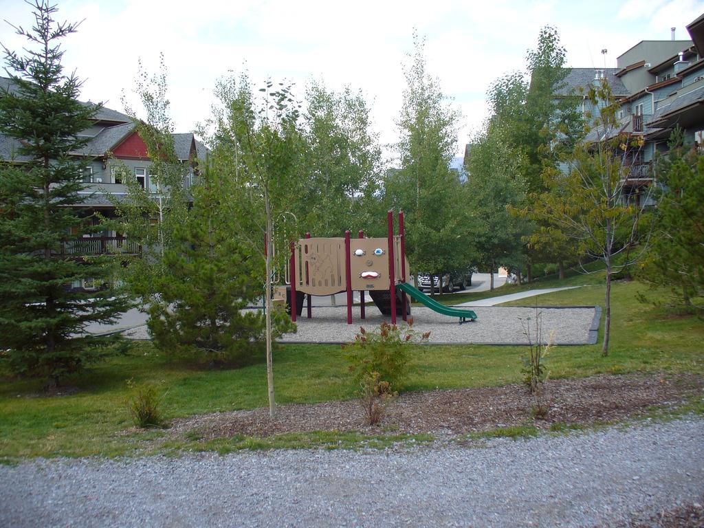 Lodges At Canmore Exterior photo